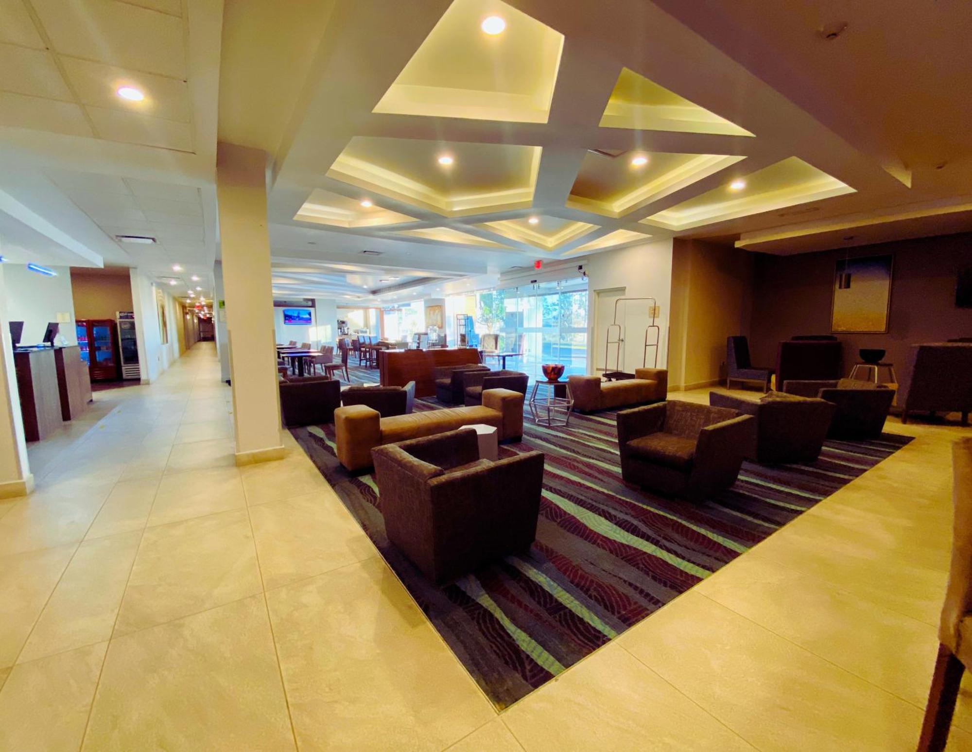 La Quinta By Wyndham Aguascalientes Hotell Eksteriør bilde