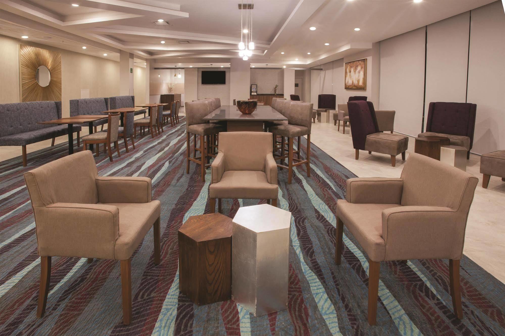 La Quinta By Wyndham Aguascalientes Hotell Eksteriør bilde